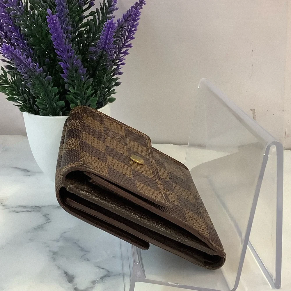 GUC Louis Vuitton Damier Ebene Elise Compact Wallet